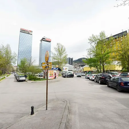 Dvor Center Apartment *